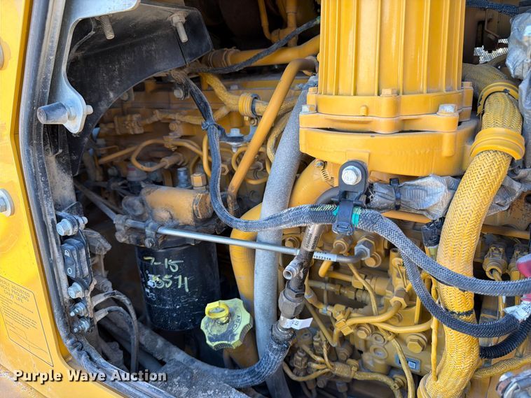 image for item ED5970 2022 John Deere 850L WLT dozer