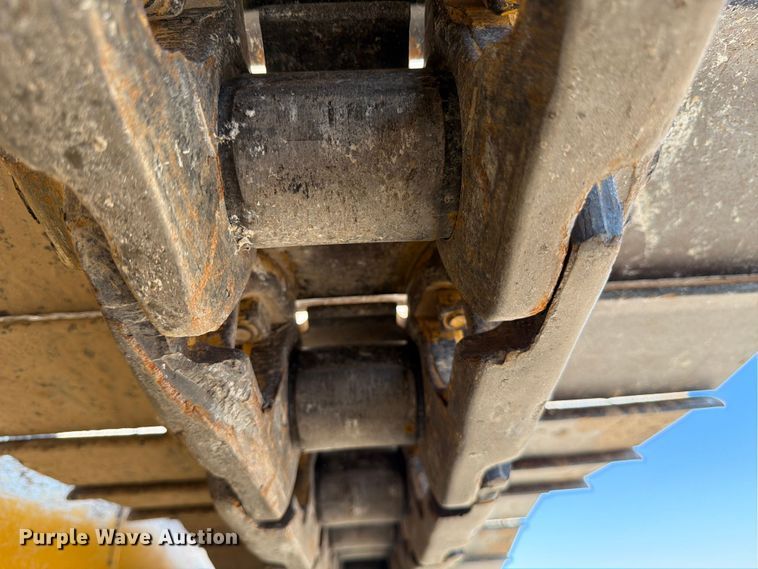 image for item ED5970 2022 John Deere 850L WLT dozer