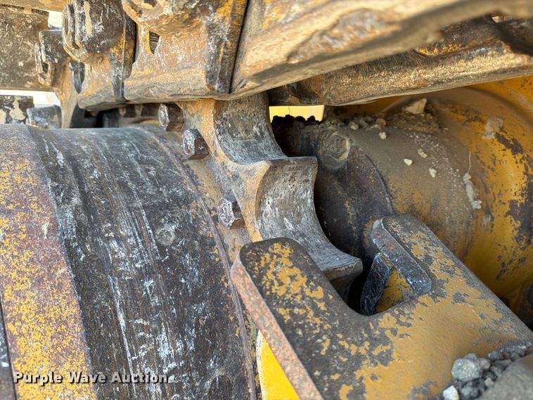 image for item ED5970 2022 John Deere 850L WLT dozer