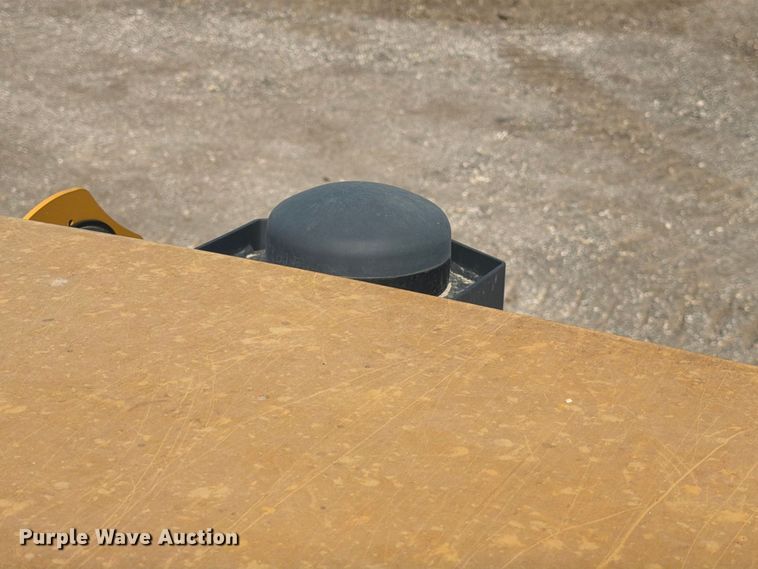 image for item ED5971 2022 John Deere 850L WLT dozer