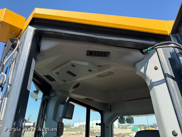 image for item ED5971 2022 John Deere 850L WLT dozer