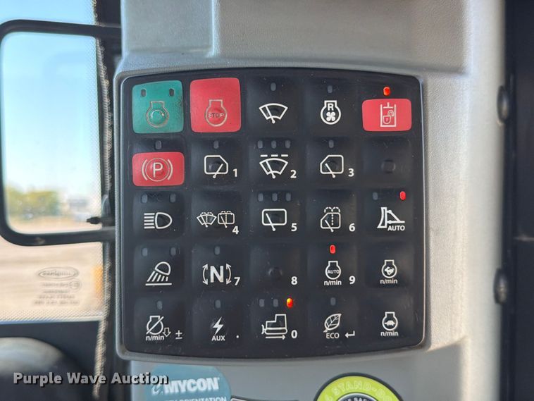 image for item ED5971 2022 John Deere 850L WLT dozer