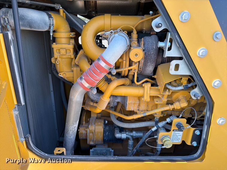 image for item ED5971 2022 John Deere 850L WLT dozer