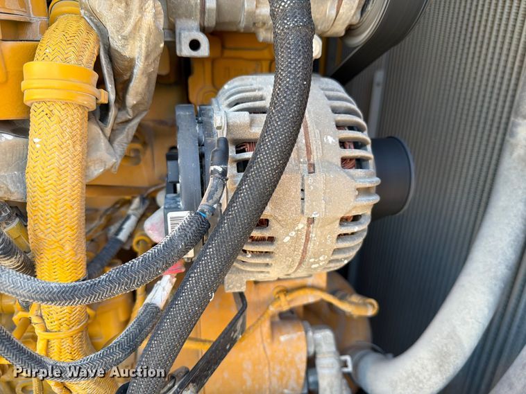 image for item ED5971 2022 John Deere 850L WLT dozer