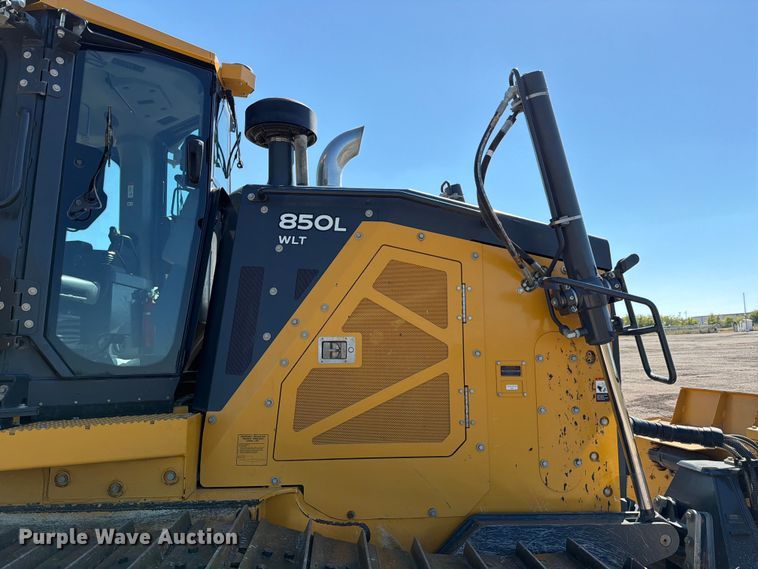 image for item ED5972 2022 John Deere 850L WLT dozer
