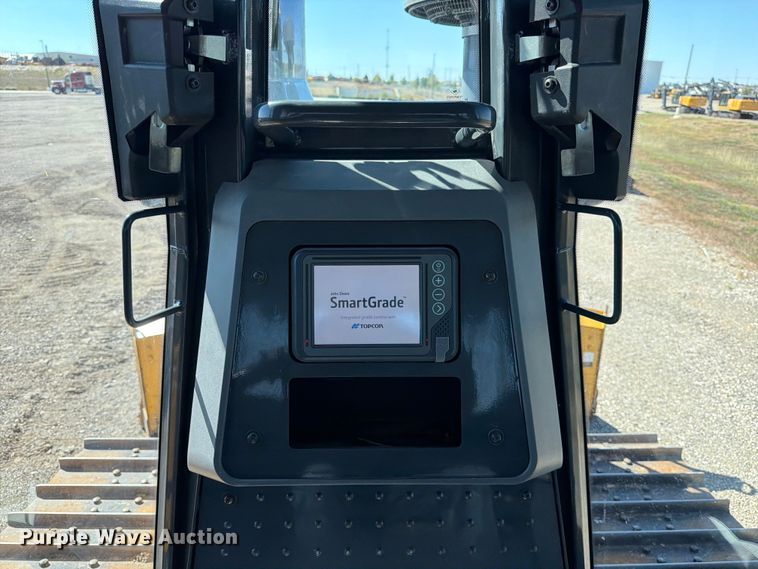 image for item ED5972 2022 John Deere 850L WLT dozer