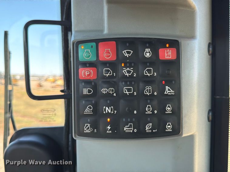 image for item ED5972 2022 John Deere 850L WLT dozer