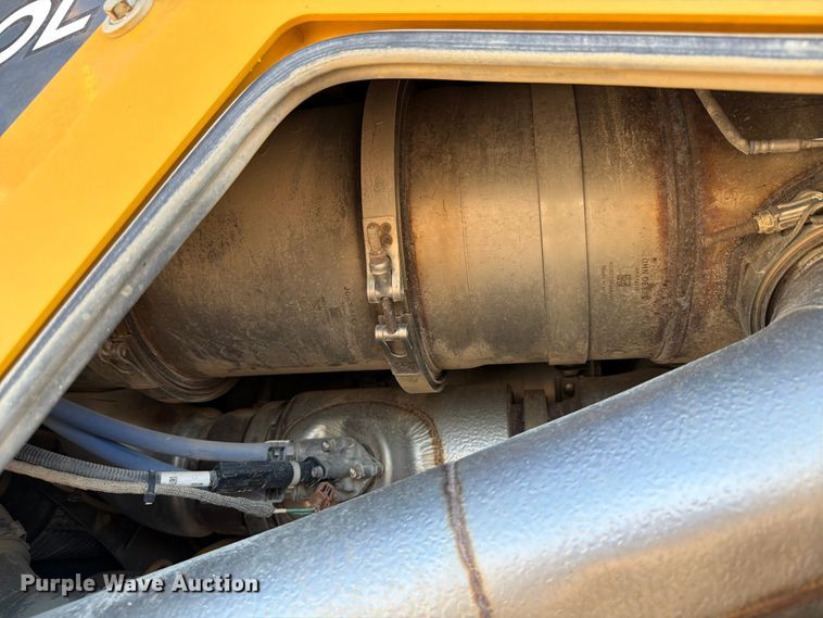 image for item ED5972 2022 John Deere 850L WLT dozer