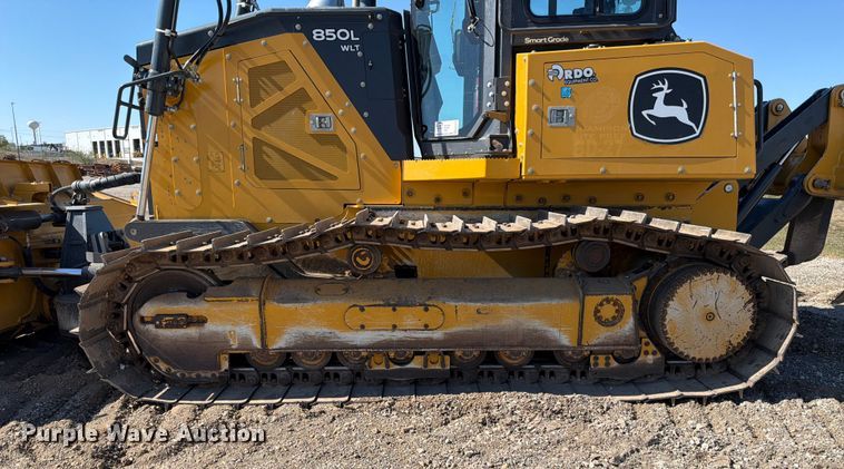 image for item ED5972 2022 John Deere 850L WLT dozer