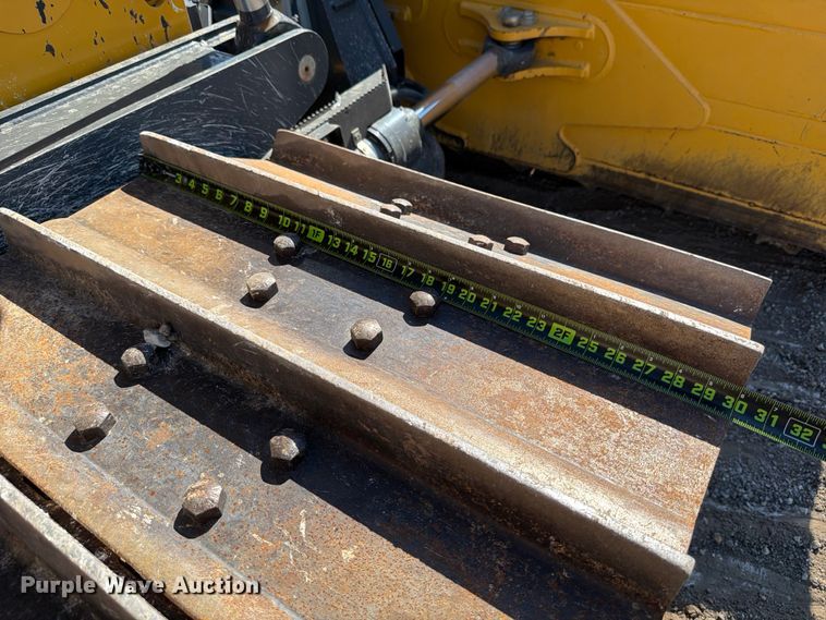 image for item ED5972 2022 John Deere 850L WLT dozer