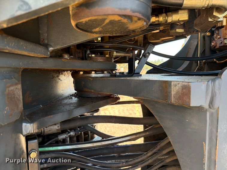 image for item ED5982 2004 Komatsu WA400-5L wheel loader