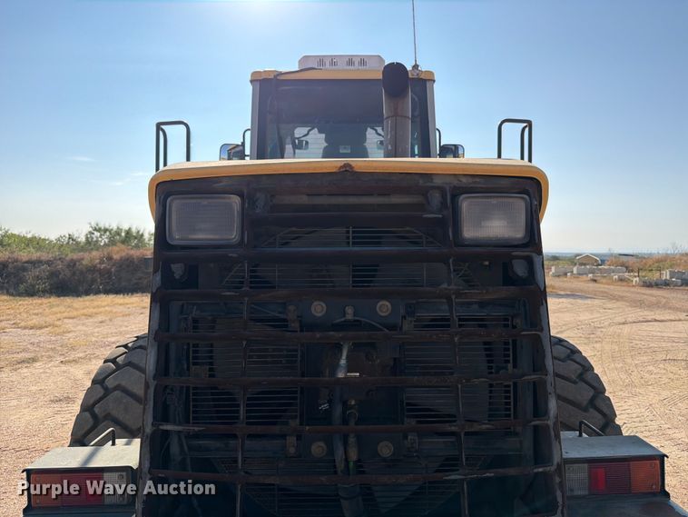 image for item ED5982 2004 Komatsu WA400-5L wheel loader