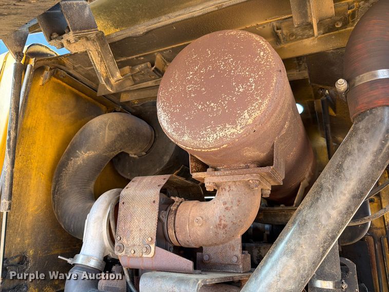 image for item ED5982 2004 Komatsu WA400-5L wheel loader