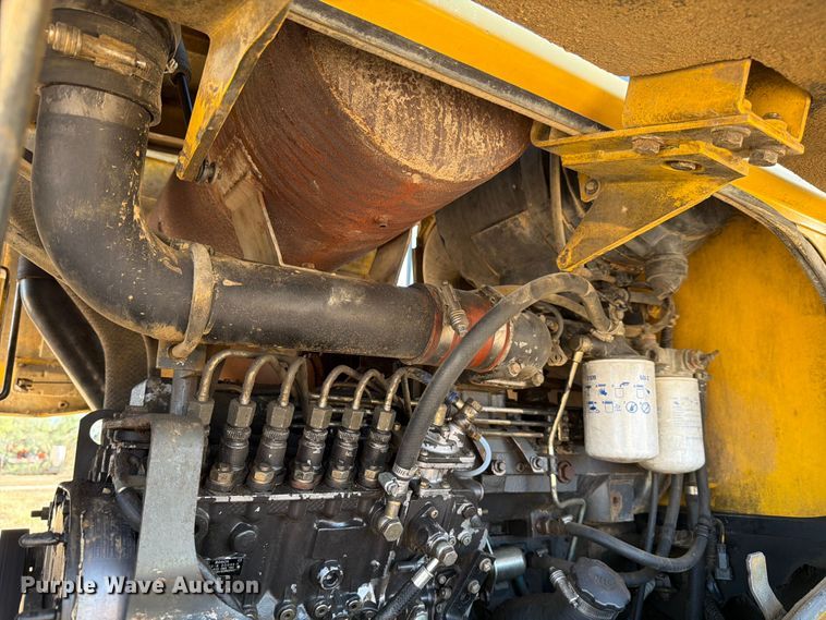 image for item ED5982 2004 Komatsu WA400-5L wheel loader