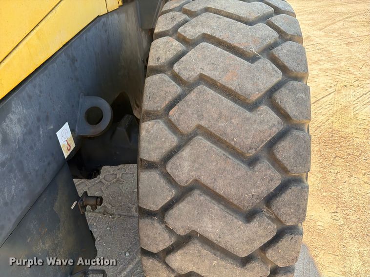 image for item ED5982 2004 Komatsu WA400-5L wheel loader