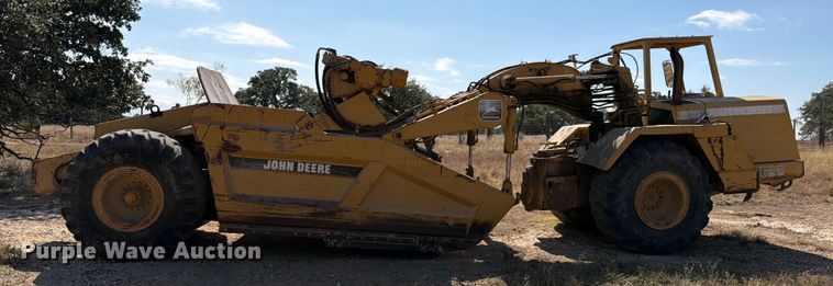 image for item ED5983 1995 John Deere 762B elevating scraper