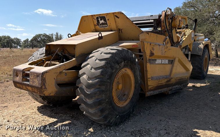 image for item ED5983 1995 John Deere 762B elevating scraper
