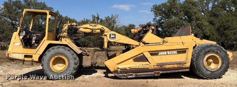 image for item ED5983 1995 John Deere 762B elevating scraper