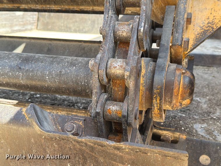 image for item ED5983 1995 John Deere 762B elevating scraper