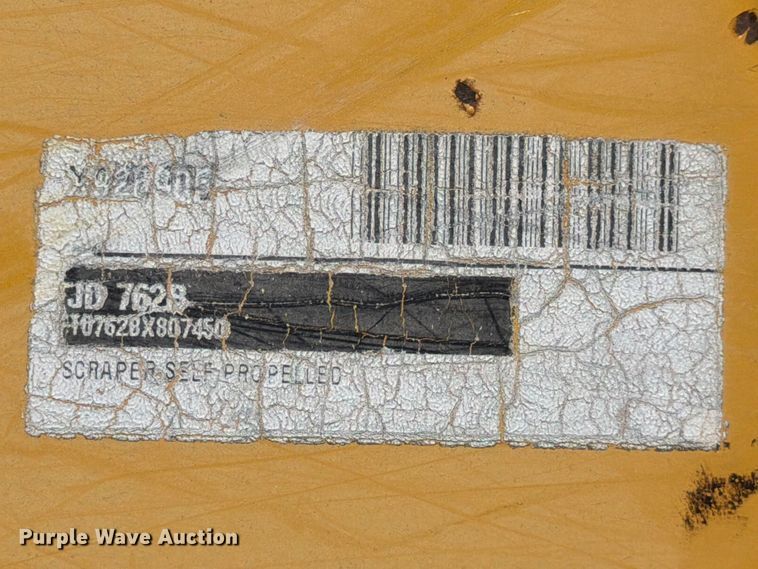 image for item ED5983 1995 John Deere 762B elevating scraper