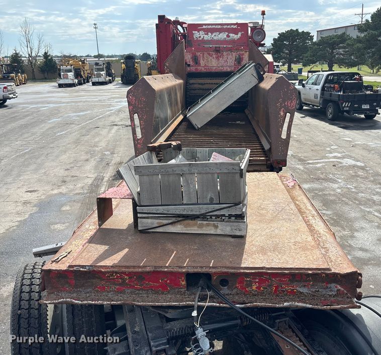 image for item EE3946 The Beast 4680 horizontal grinder