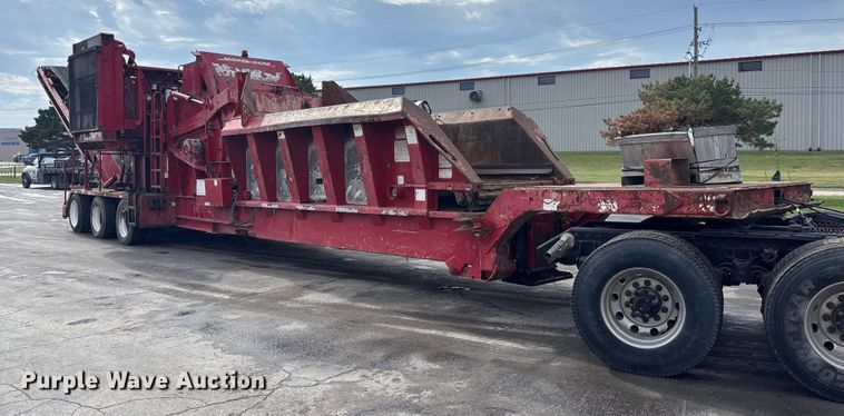 image for item EE3946 The Beast 4680 horizontal grinder