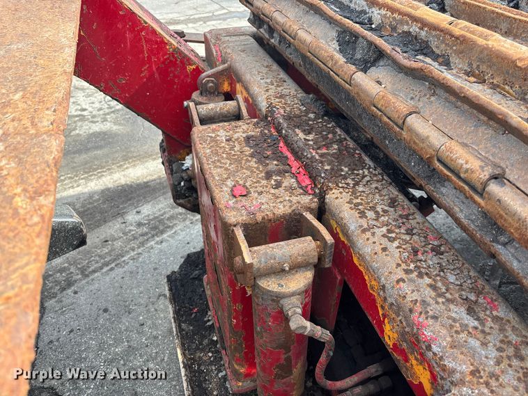 image for item EE3946 The Beast 4680 horizontal grinder