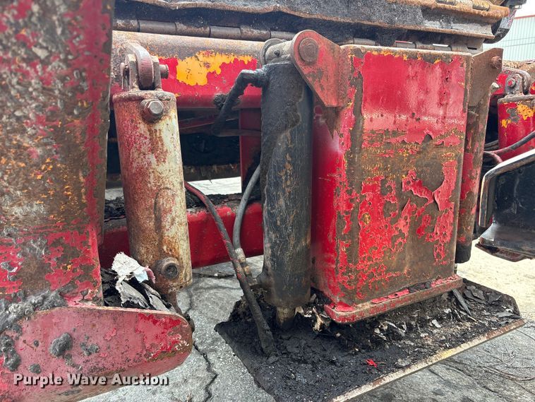 image for item EE3946 The Beast 4680 horizontal grinder