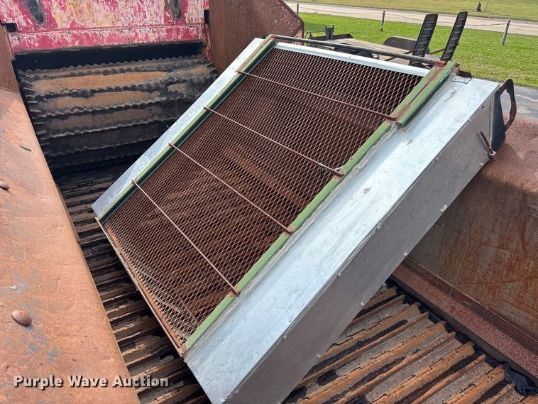 image for item EE3946 The Beast 4680 horizontal grinder