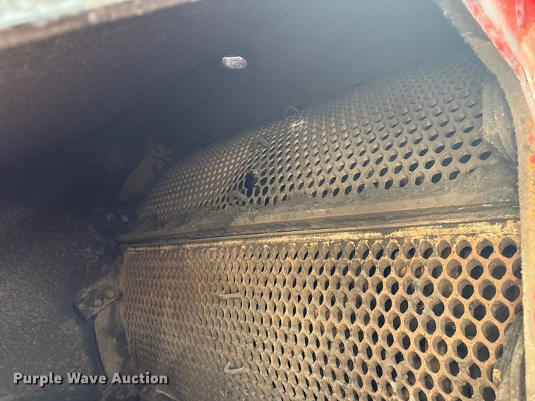 image for item EE3946 The Beast 4680 horizontal grinder