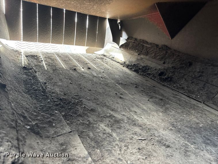 image for item EE3946 The Beast 4680 horizontal grinder