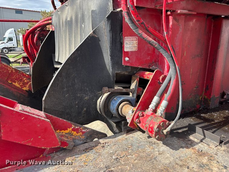 image for item EE3946 The Beast 4680 horizontal grinder