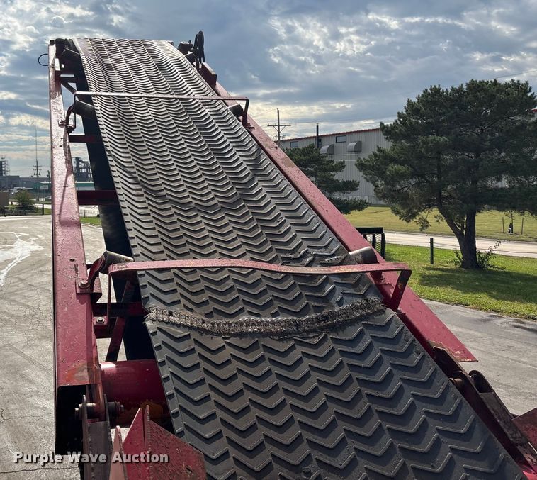 image for item EE3946 The Beast 4680 horizontal grinder