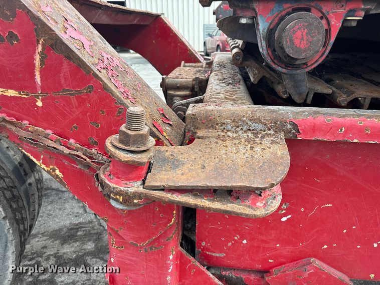 image for item EE3946 The Beast 4680 horizontal grinder