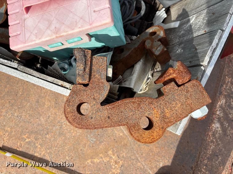 image for item EE3946 The Beast 4680 horizontal grinder