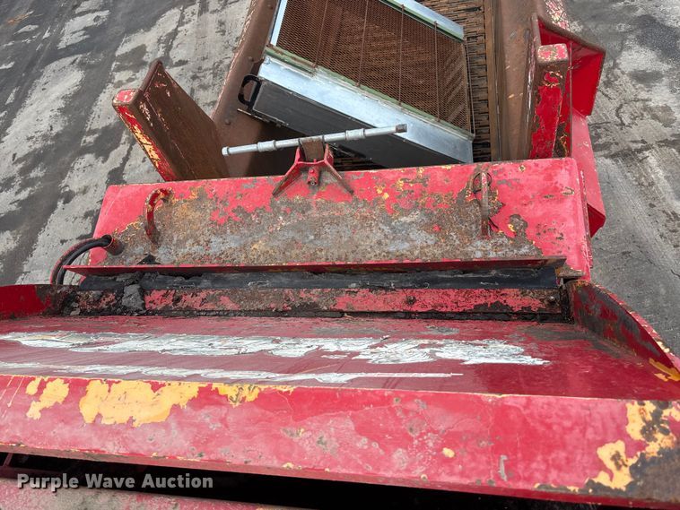 image for item EE3946 The Beast 4680 horizontal grinder