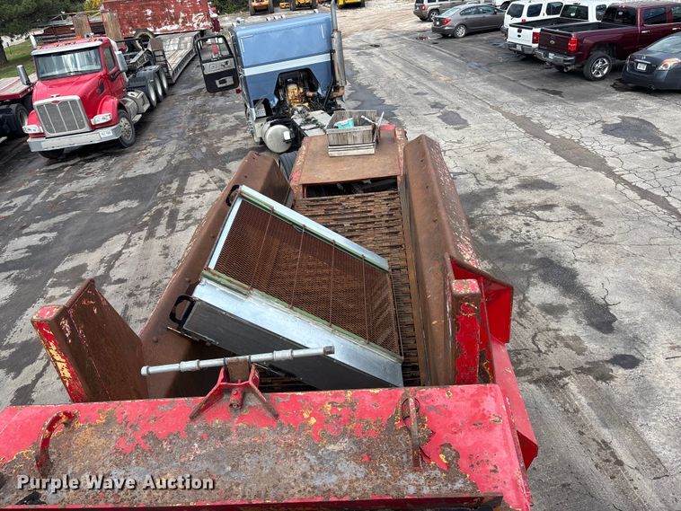 image for item EE3946 The Beast 4680 horizontal grinder