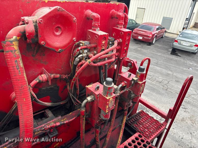 image for item EE3946 The Beast 4680 horizontal grinder