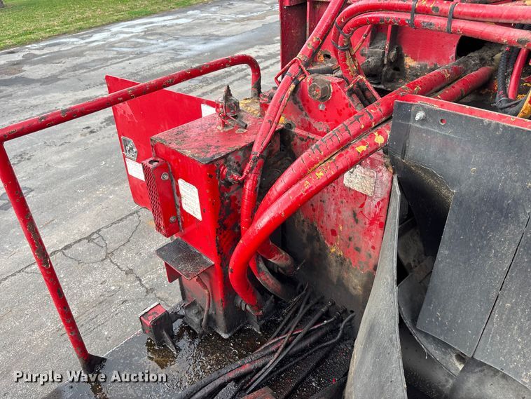 image for item EE3946 The Beast 4680 horizontal grinder