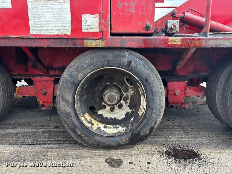 image for item EE3946 The Beast 4680 horizontal grinder