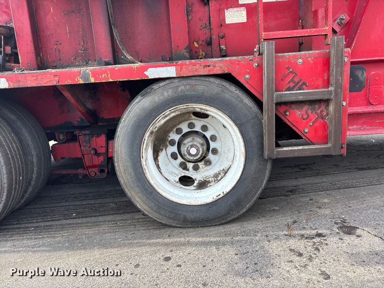 image for item EE3946 The Beast 4680 horizontal grinder