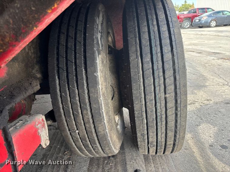 image for item EE3946 The Beast 4680 horizontal grinder