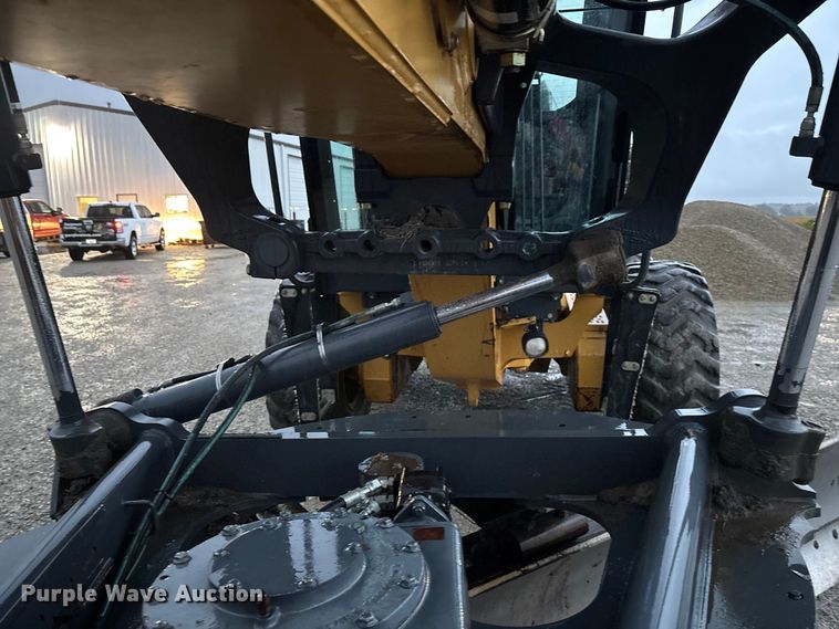 image for item EE4020 2010 John Deere 772G motor grader