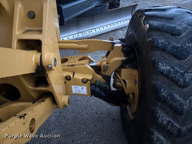 image for item EE4020 2010 John Deere 772G motor grader