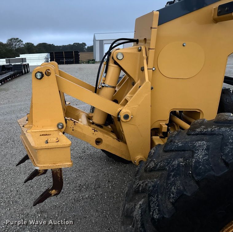 image for item EE4020 2010 John Deere 772G motor grader