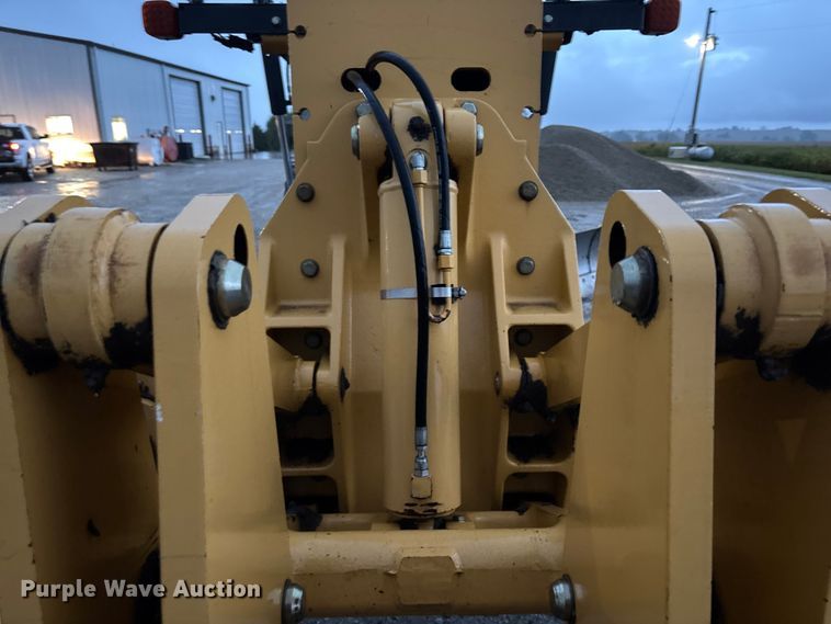 image for item EE4020 2010 John Deere 772G motor grader