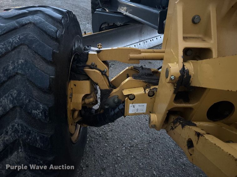 image for item EE4020 2010 John Deere 772G motor grader