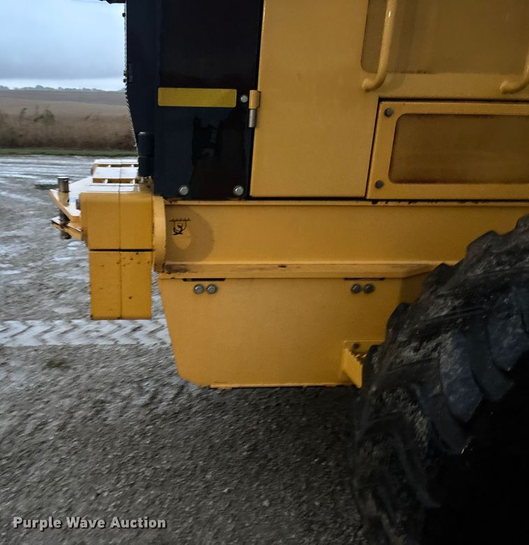 image for item EE4020 2010 John Deere 772G motor grader