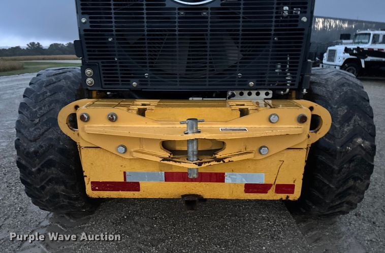 image for item EE4020 2010 John Deere 772G motor grader