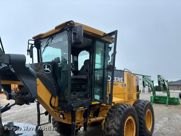 image for item EE4020 2010 John Deere 772G motor grader